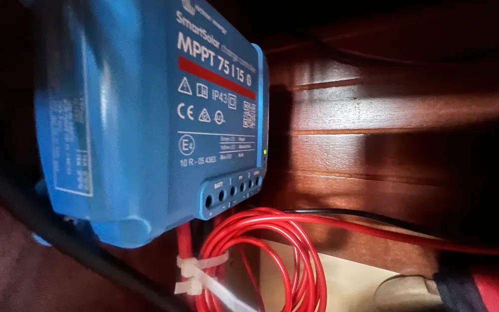 slider 10 Dufour 2800