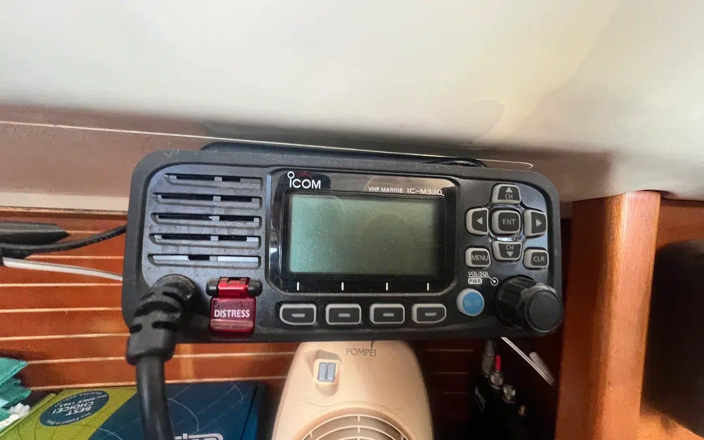 slider 13 Dufour 2800