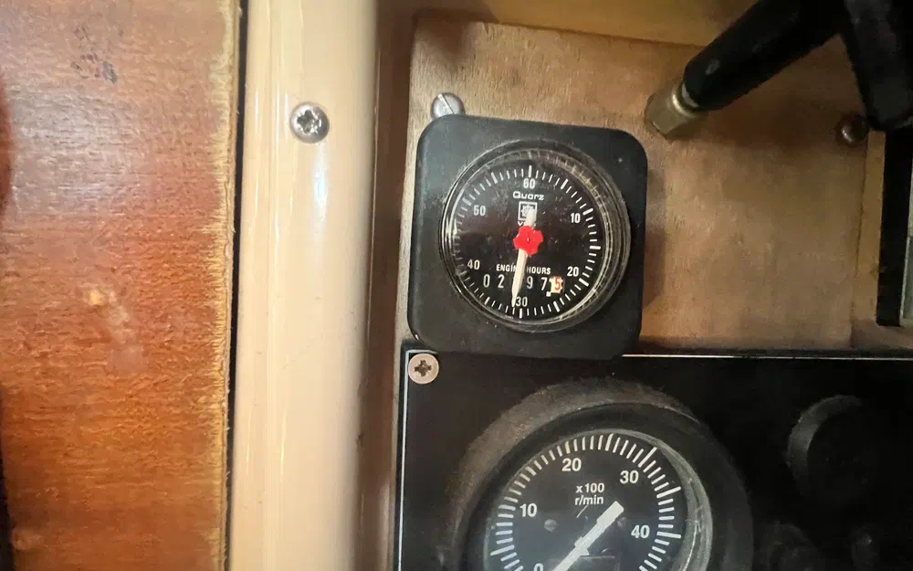 slider 25 Dufour 2800