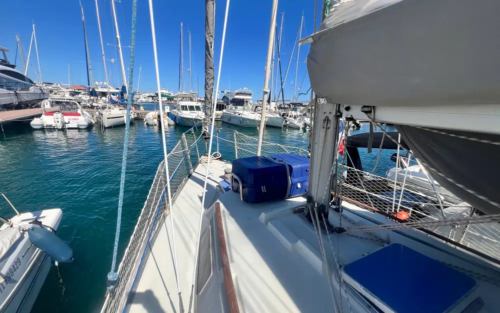 slider 37 Dufour 2800