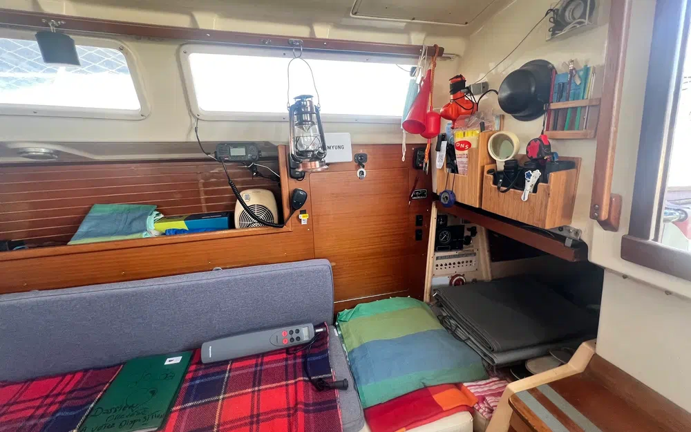 slider 8 Dufour 2800