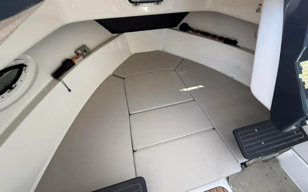 slider 15 Quicksilver  755 Pilothouse