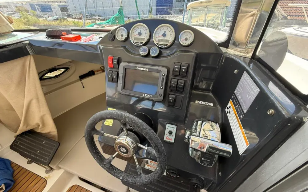 slider 16 Quicksilver  755 Pilothouse