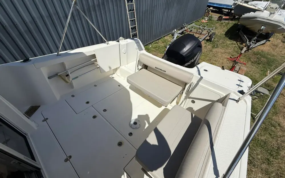 slider 25 Quicksilver  755 Pilothouse
