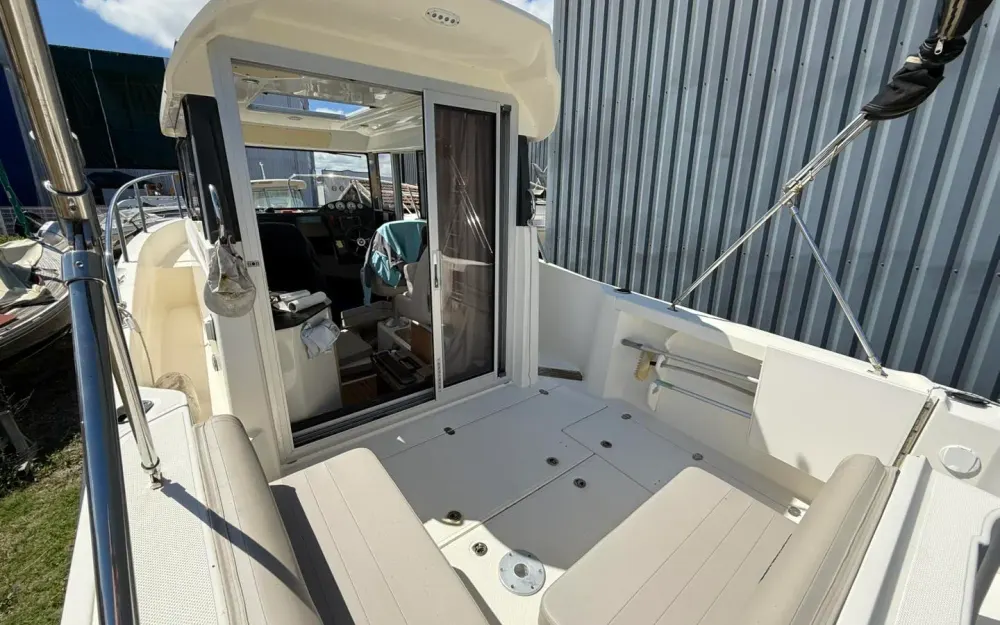 slider 26 Quicksilver  755 Pilothouse