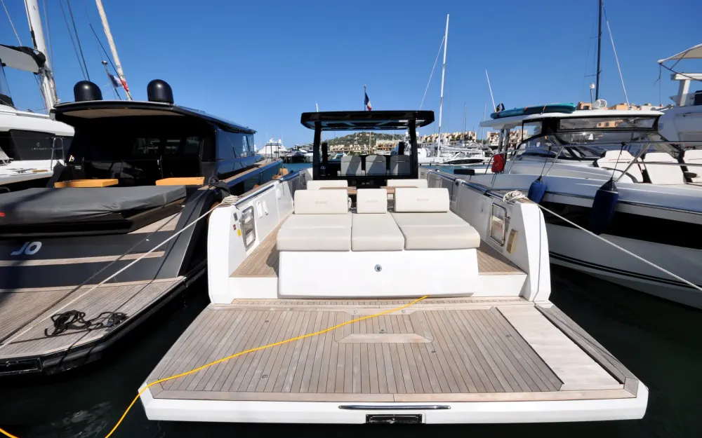 slider 1 Fjord  44 Open