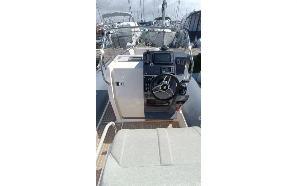 slider 2 Capelli Tempest 800Open