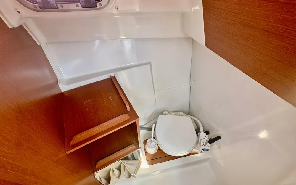 slider 19 Beneteau Antares 750 HB
