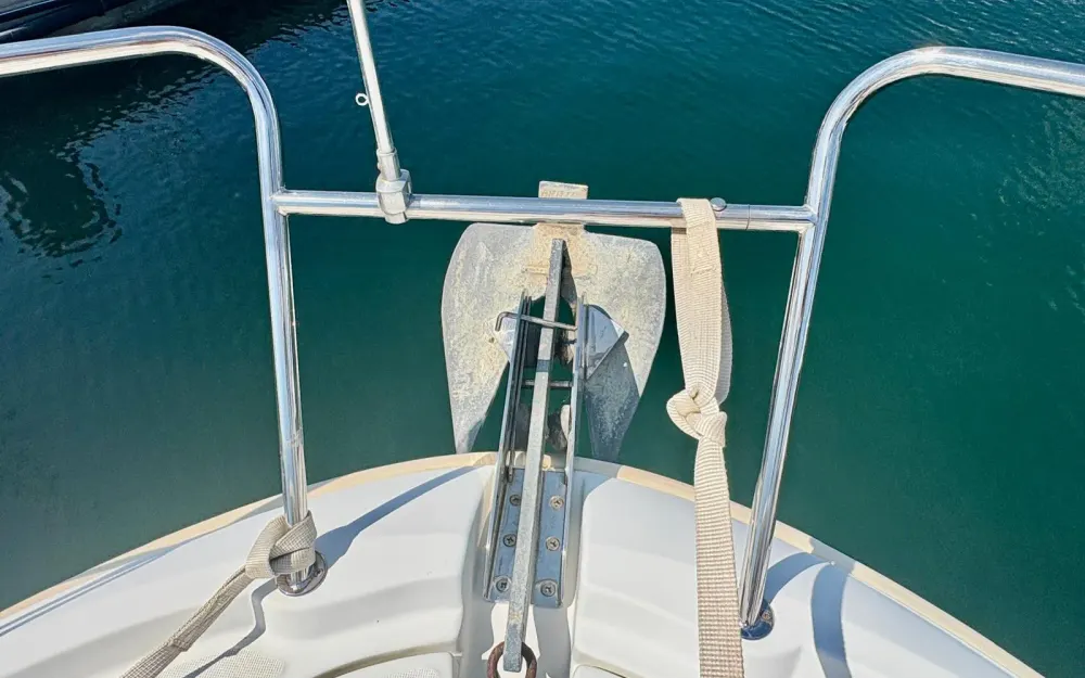 slider 9 Beneteau Antares 750 HB