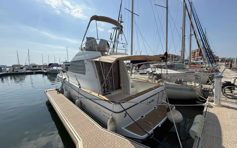 slider 9 Beneteau Antares 10.80