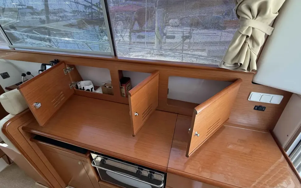 slider 26 Beneteau Antares 10.80