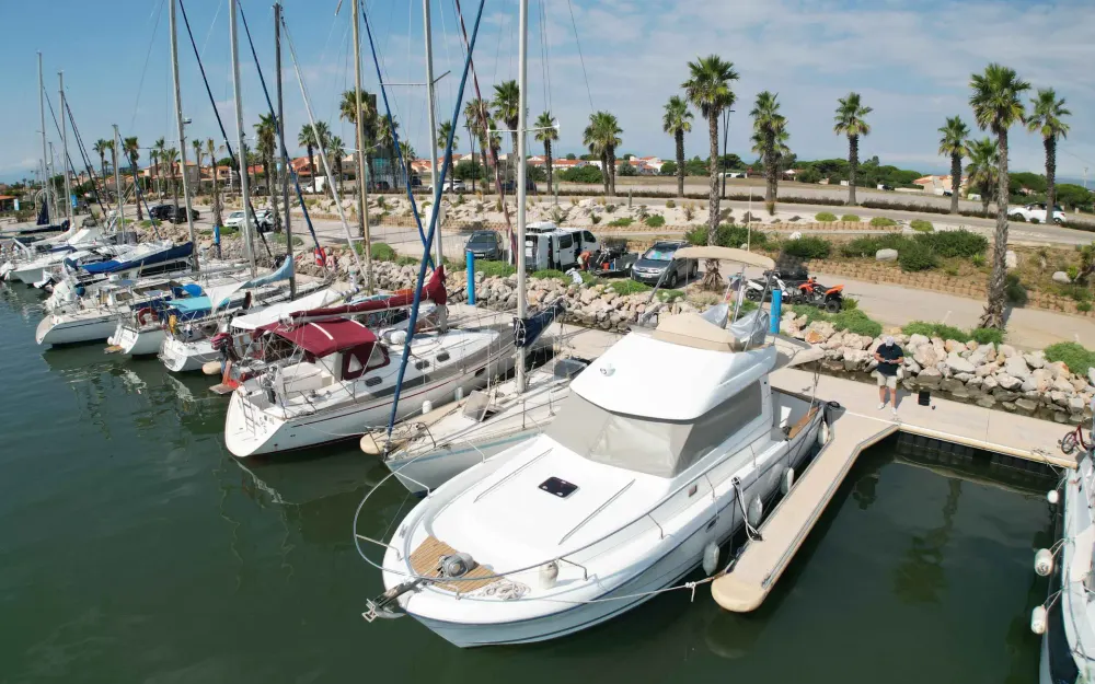 slider 3 Beneteau Antares 10.80