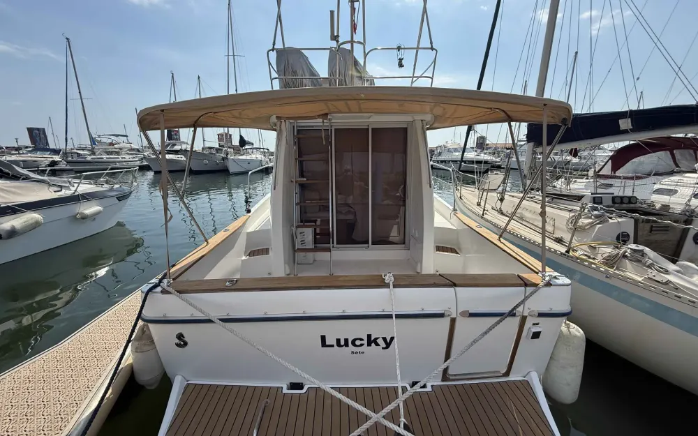 slider 8 Beneteau Antares 10.80