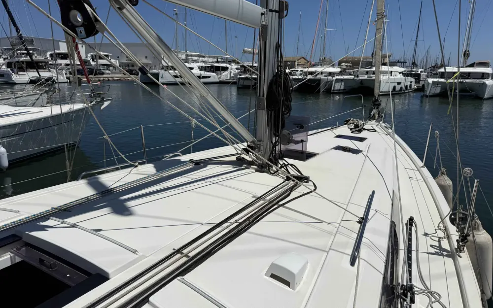 slider 6 Beneteau Oceanis 41.1