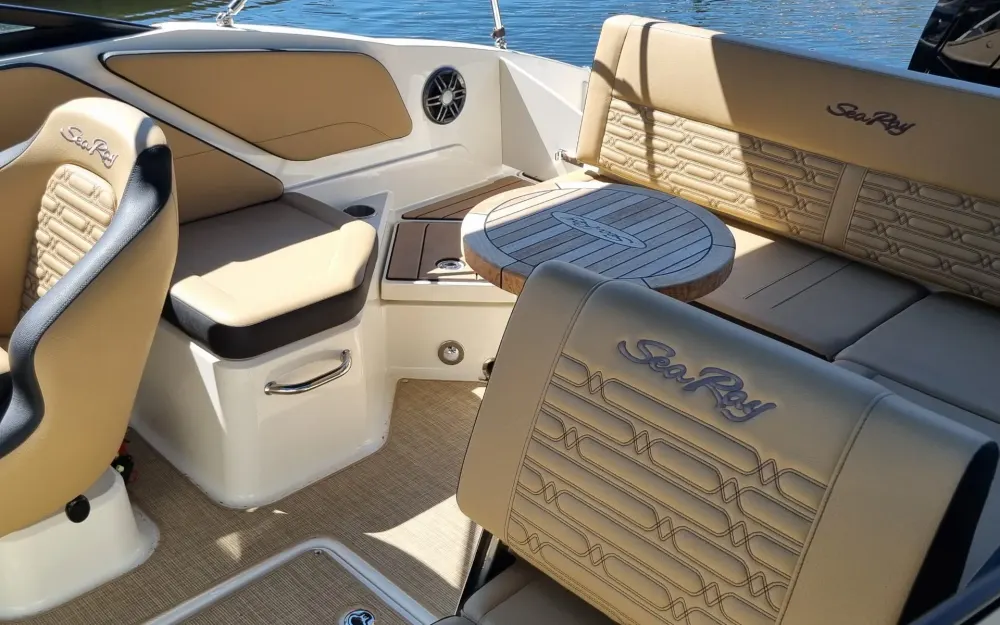slider 3 Sea Ray  210 SPX OB