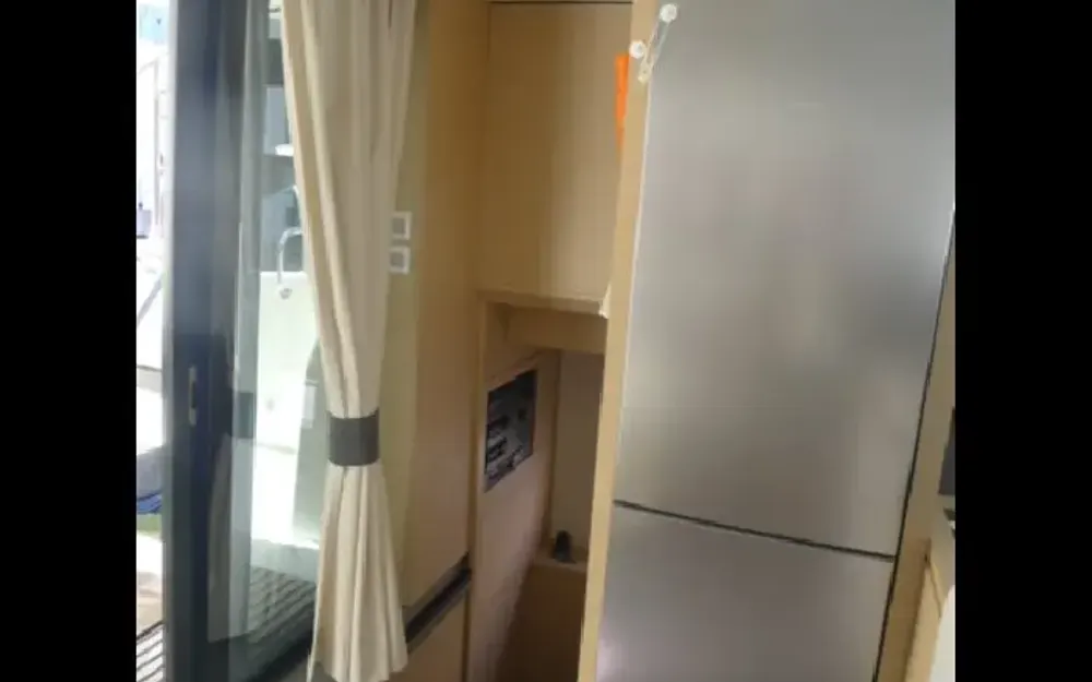 slider 19 Fountaine Pajot My 40
