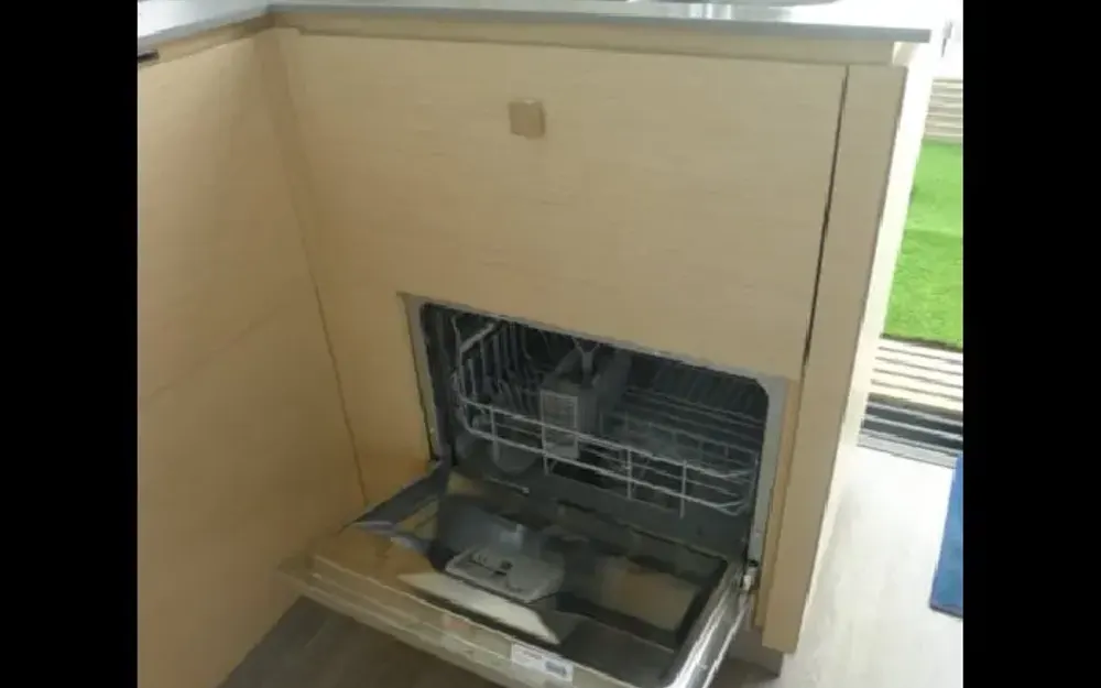 slider 22 Fountaine Pajot My 40