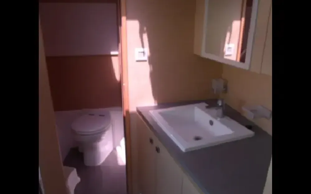 slider 28 Fountaine Pajot My 40
