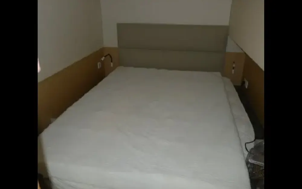slider 30 Fountaine Pajot My 40