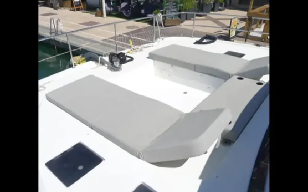 slider 5 Fountaine Pajot My 40