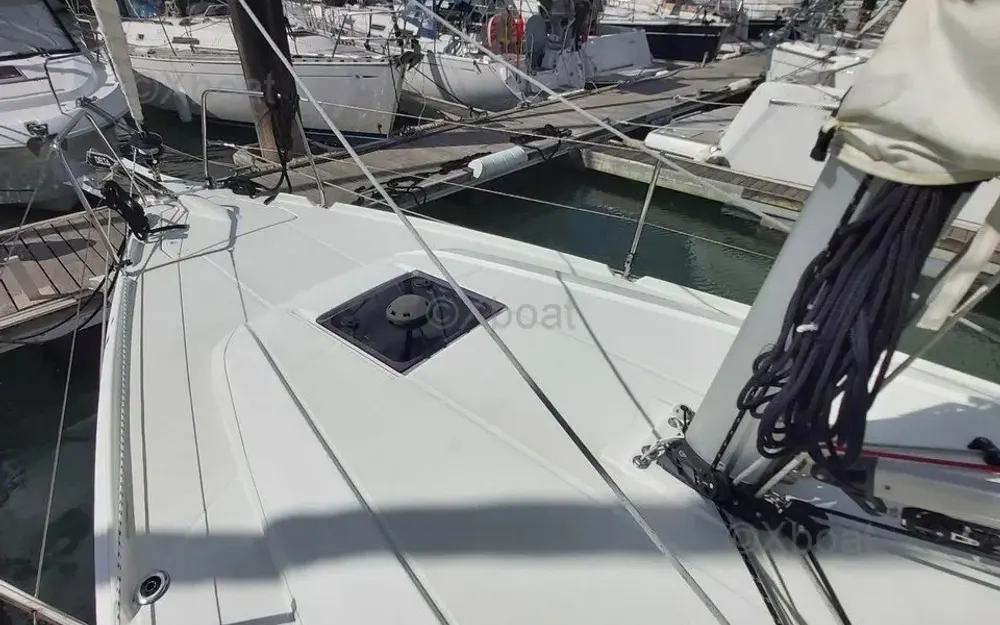 slider 2 Beneteau Oceanis 34.1