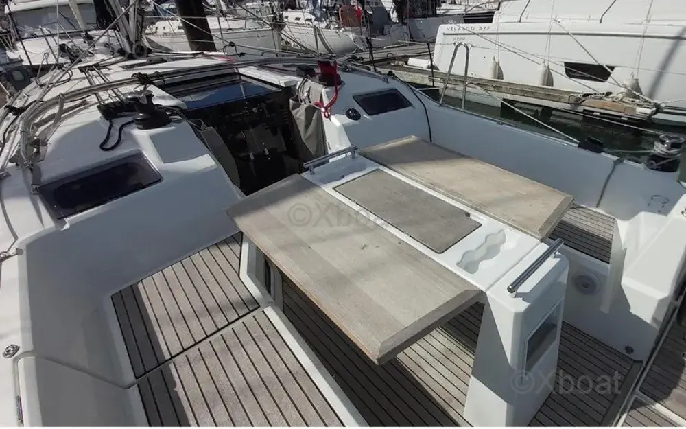 slider 6 Beneteau Oceanis 34.1