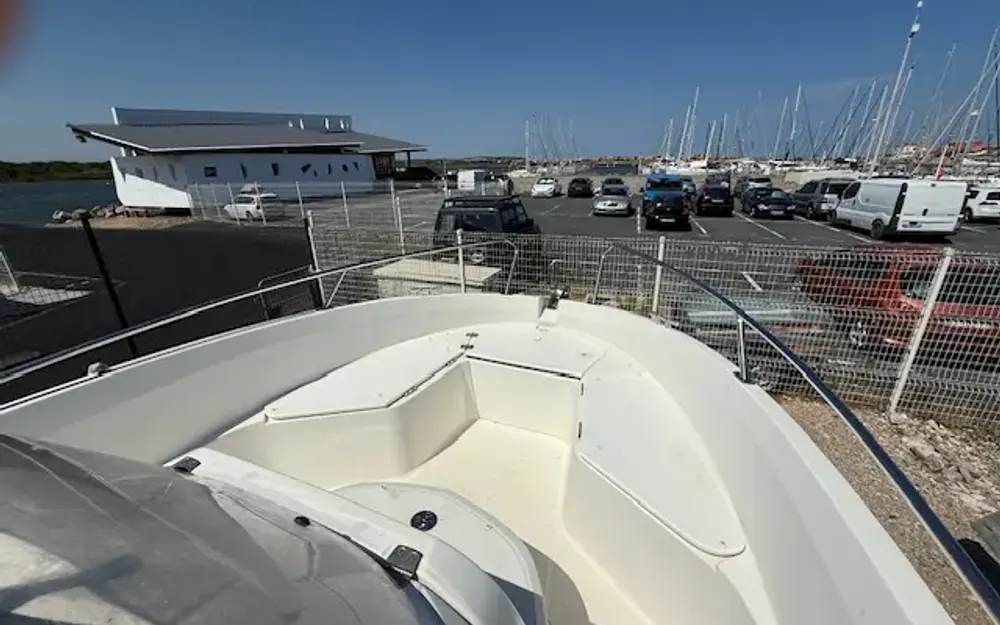 slider 6 Beneteau Flyer 550 Open