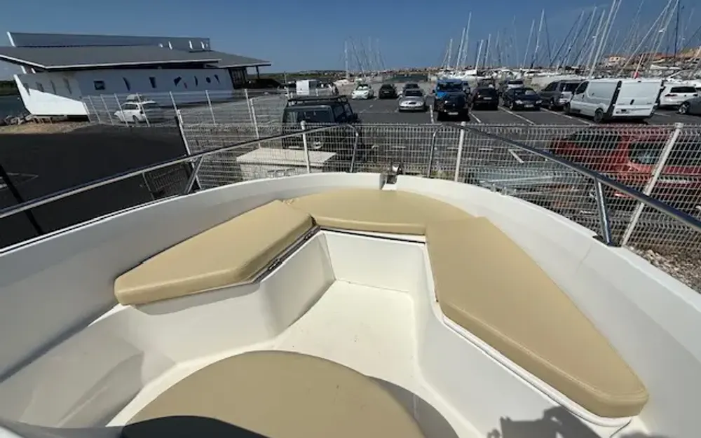 slider 7 Beneteau Flyer 550 Open