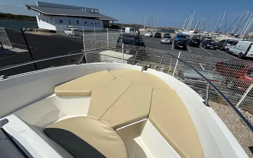 slider 8 Beneteau Flyer 550 Open