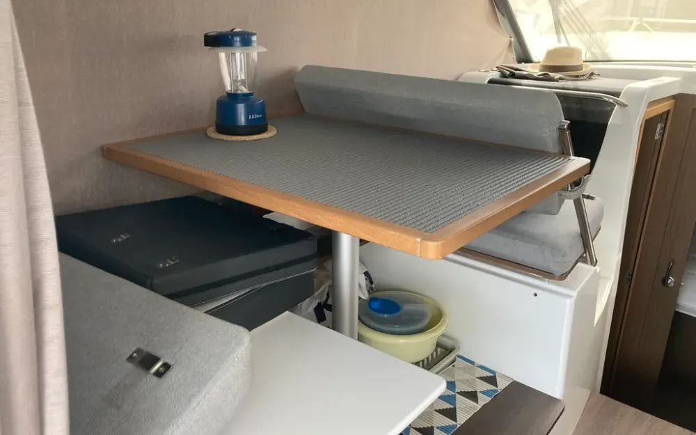 slider 10 Jeanneau Merry Fisher 895
