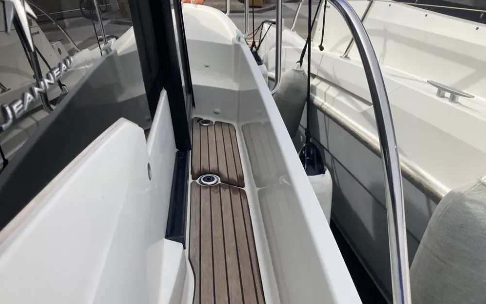 slider 30 Jeanneau Merry Fisher 895