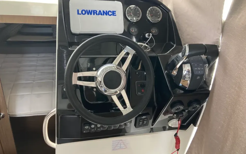 slider 17 Jeanneau Merry Fisher 895
