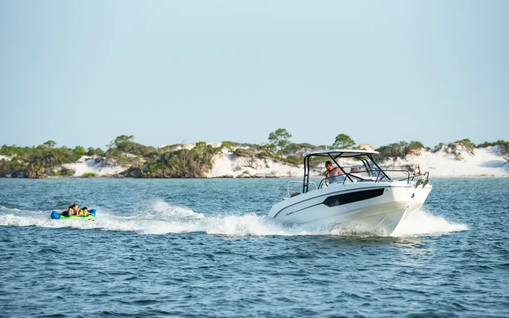 slider 9 Beneteau Flyer 8 SUNdeck