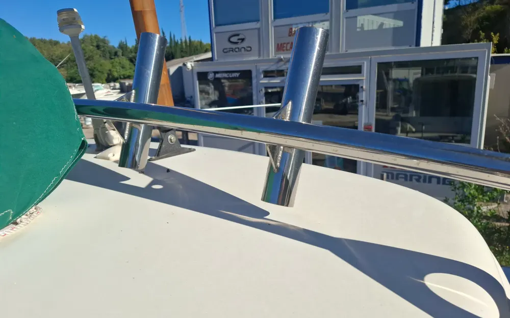 slider 14 Jeanneau Merry Fisher 695