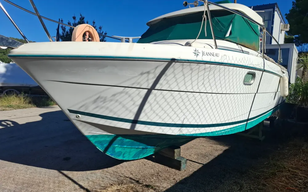slider 1 Jeanneau Merry Fisher 695