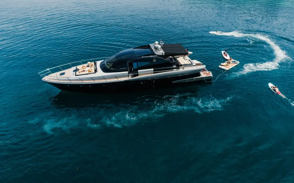 slider 4 Fashion Yachts Fashion 68