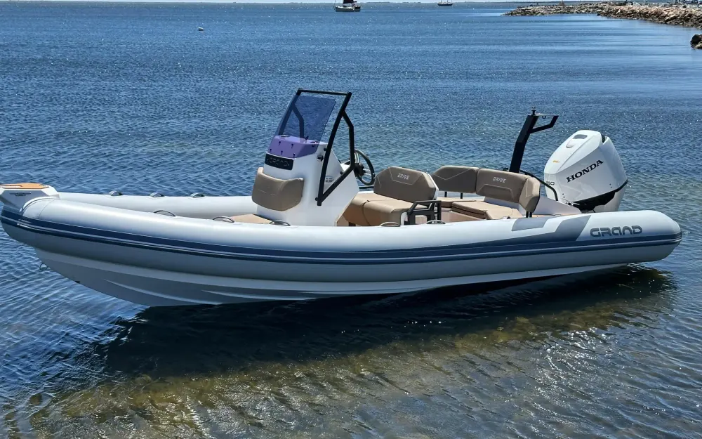 slider 1 Grand Drive Line D600 Lux