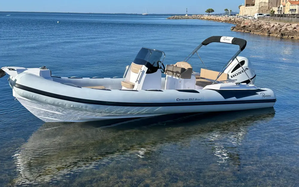 slider 1 Ranieri Cayman 23 Sport