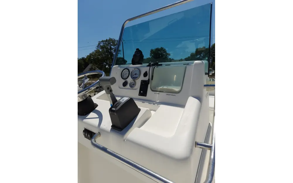 slider 8 Kelt White Shark 175