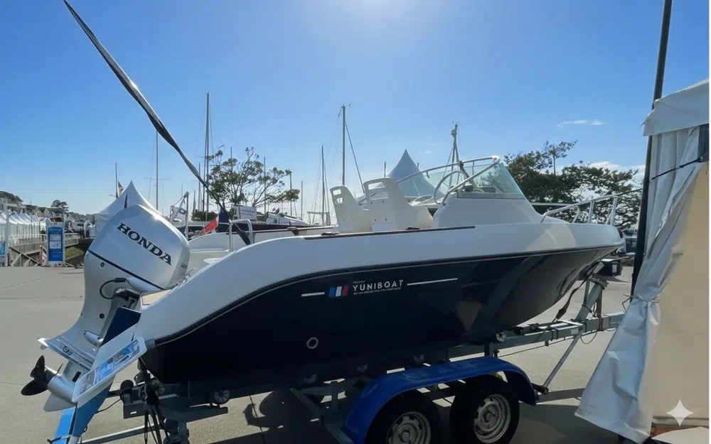 slider 1 Jeanneau Cap Camarat 5.5 WA