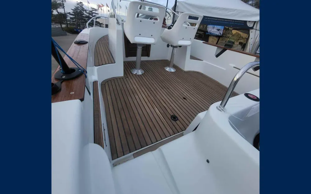 slider 5 Jeanneau Cap Camarat 5.5 WA