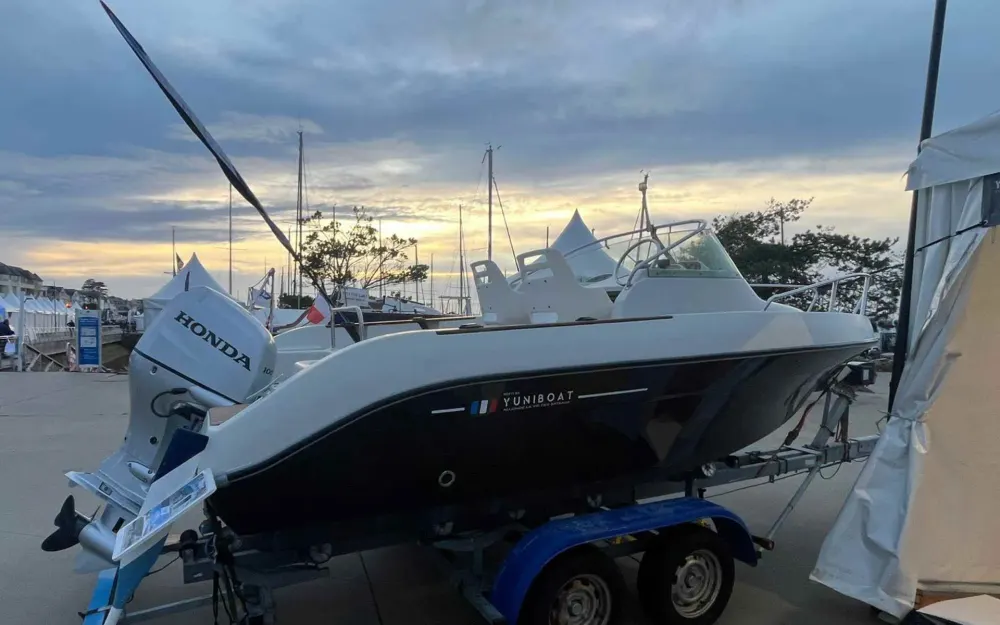 slider 2 Jeanneau Cap Camarat 5.5 WA