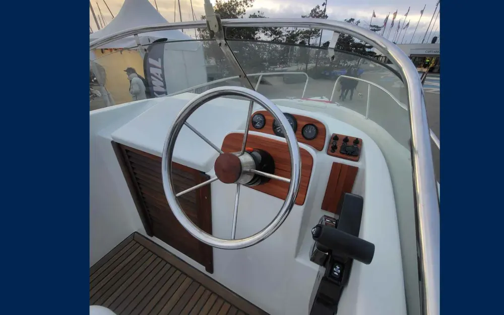 slider 4 Jeanneau Cap Camarat 5.5 WA