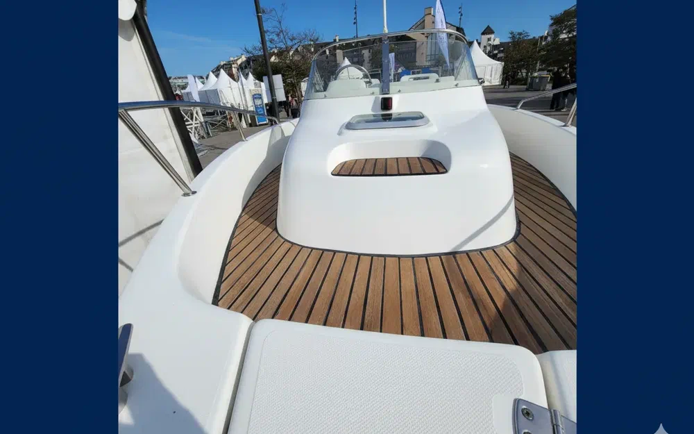 slider 8 Jeanneau Cap Camarat 5.5 WA