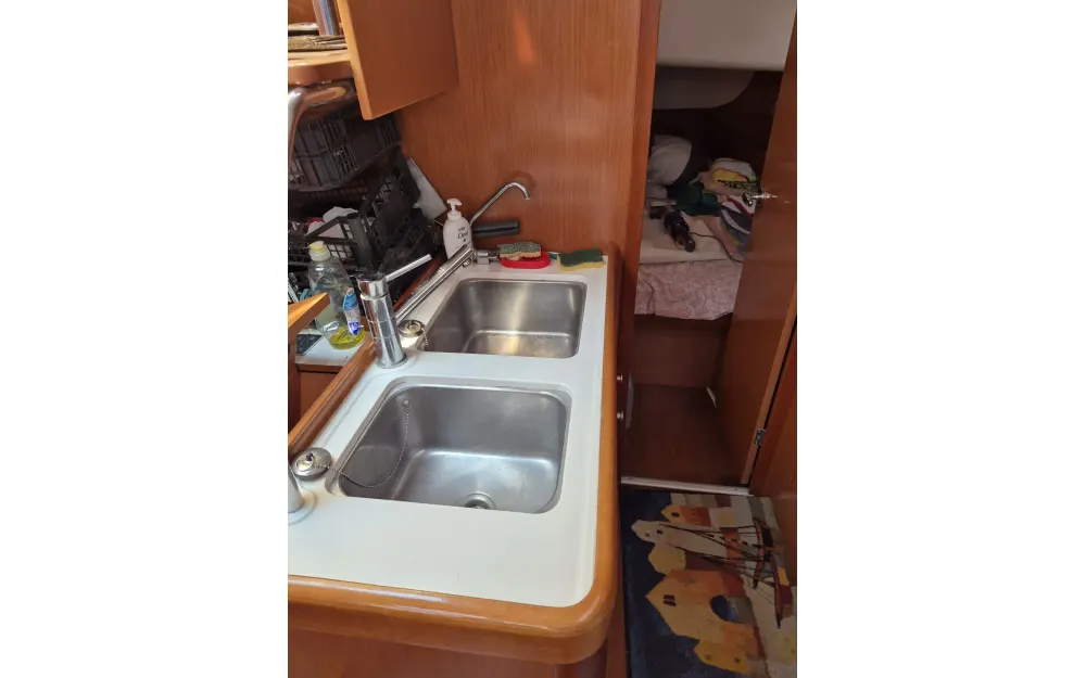 slider 9 Beneteau Oceanis 46