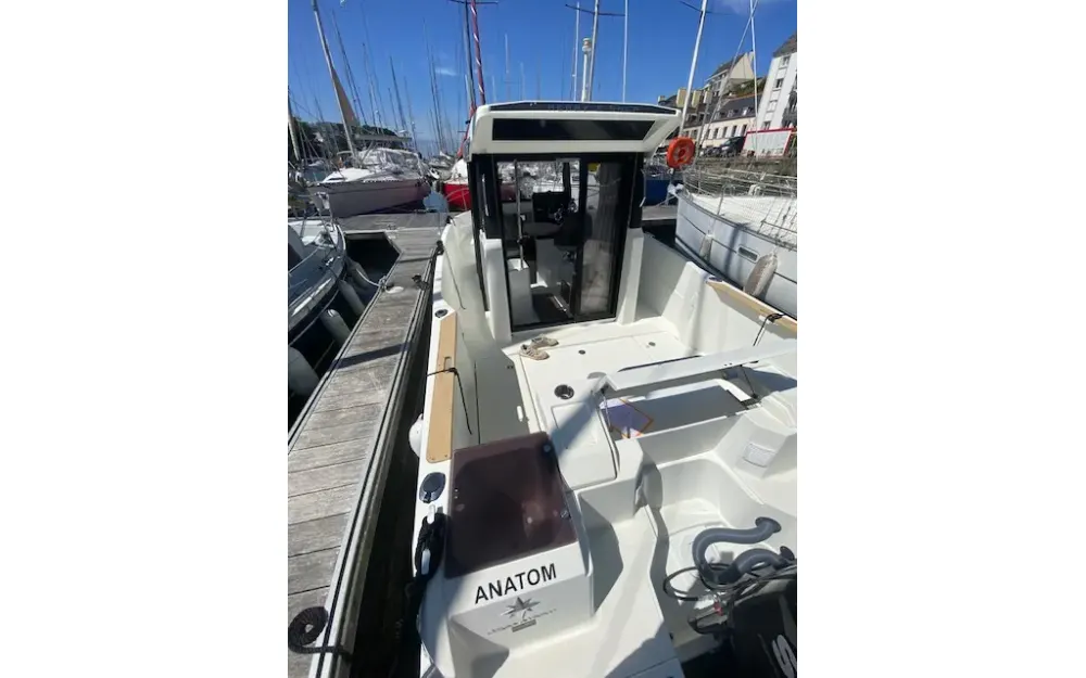 slider 10 Jeanneau Merry Fisher