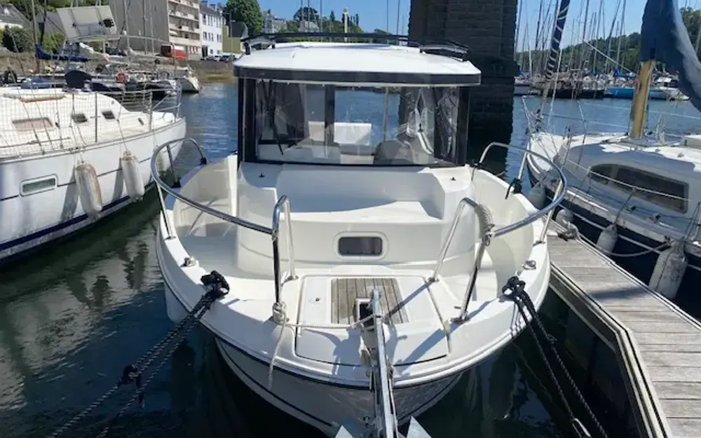 slider 7 Jeanneau Merry Fisher