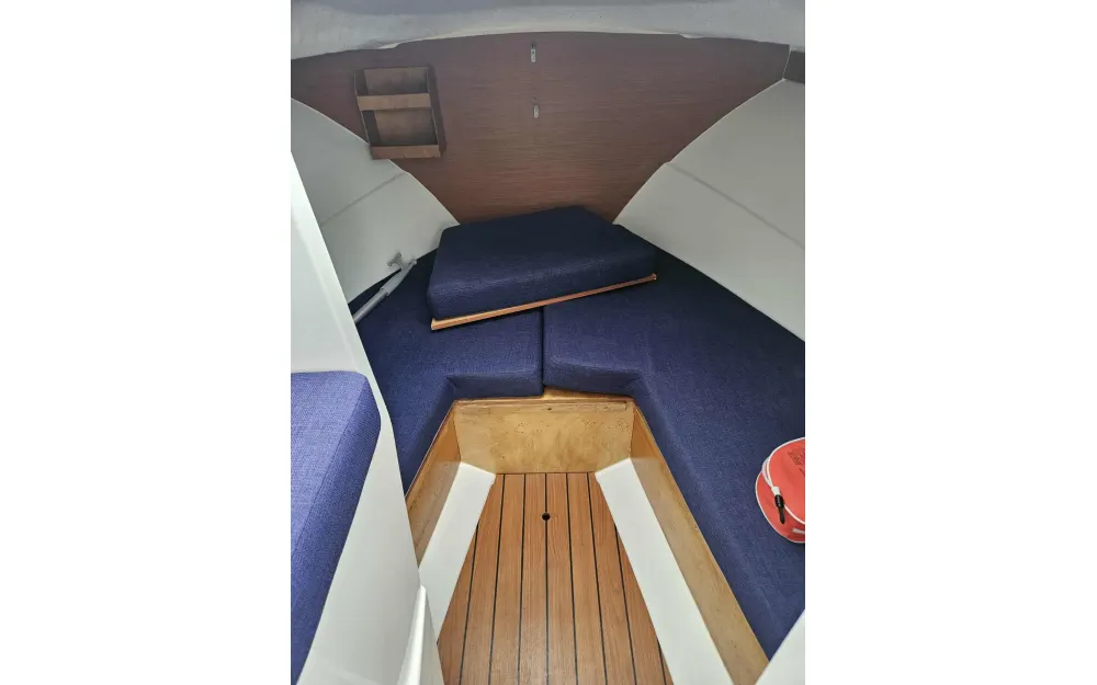 slider 10 Beneteau Antares 580
