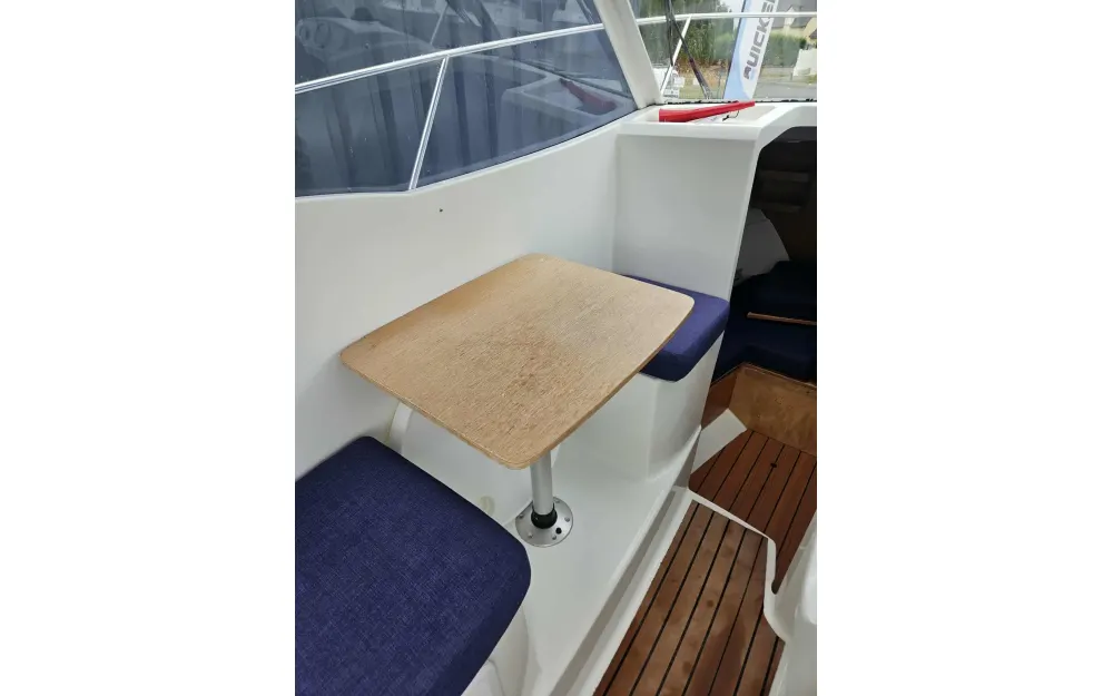 slider 11 Beneteau Antares 580