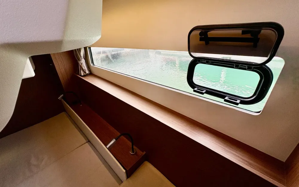 slider 37 Jeanneau NC 33